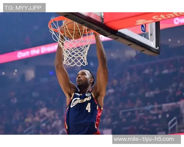 莫布里表现出色却难救主15投8中斩获21分11篮板5助攻三分球精准罚球失准